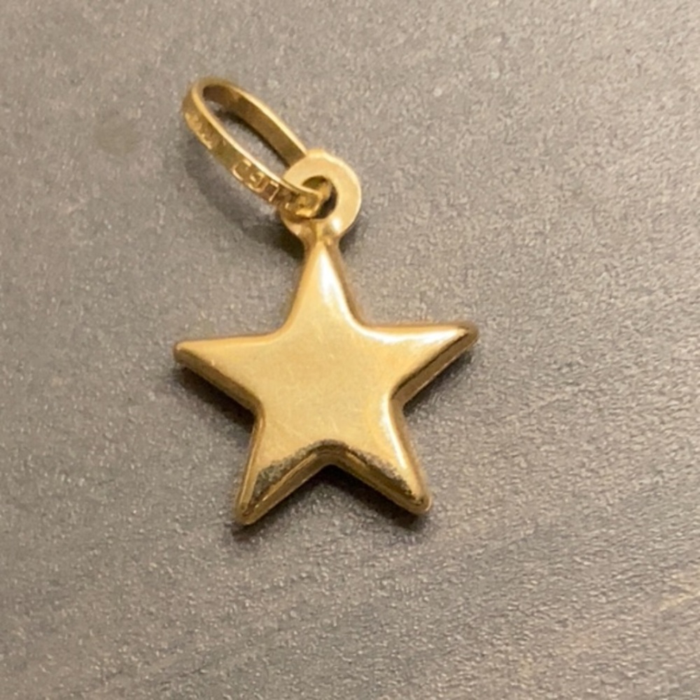 14k yellow gold star charm pendant - hollow - puffed star